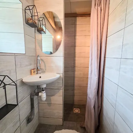 Les Grangeonnes, Nature, Piscine, Bain Nordique, Sauna Pour Accueil Familiale Ou De Groupe بيت خشبي